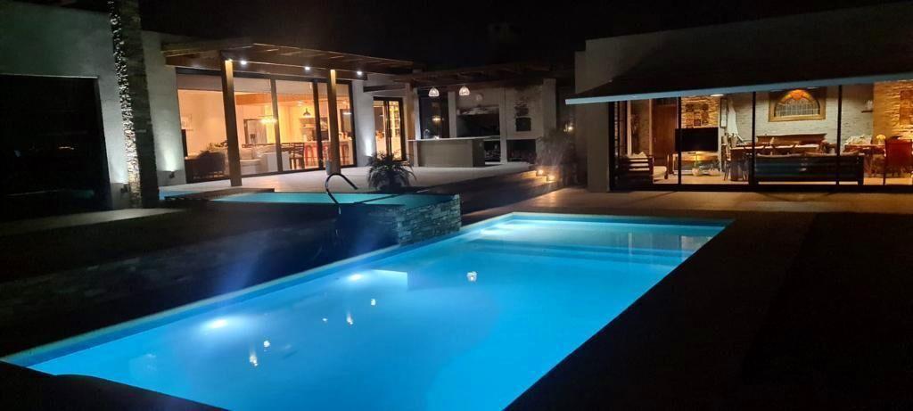 VENTA CASA COLINAS DE CARRASCO. IGUAL A ESTRENO! LA MEJOR