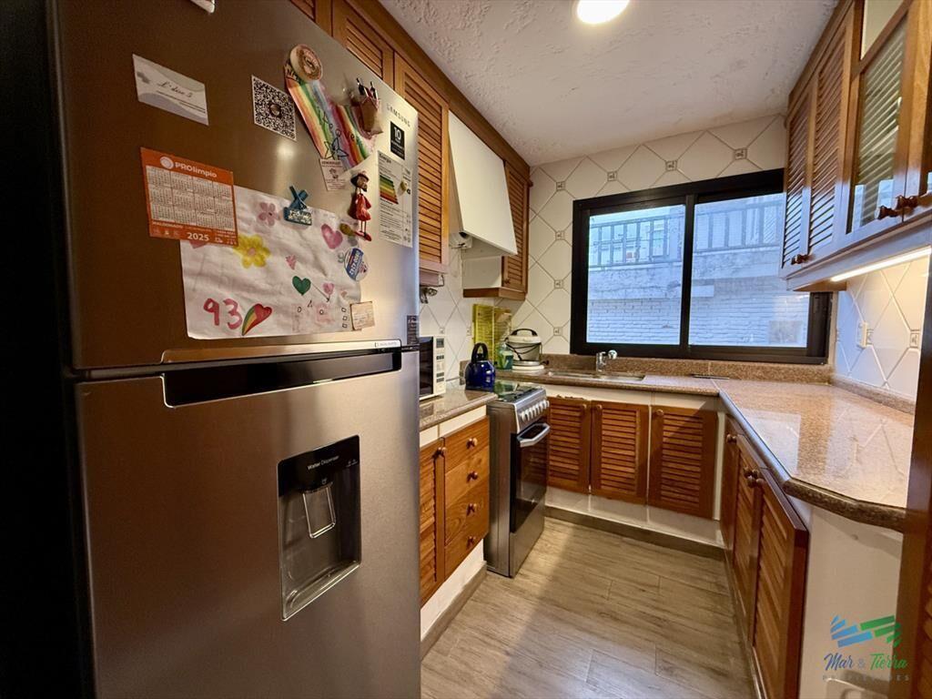 Venta apartamento 3 dormitorios frente a la brava