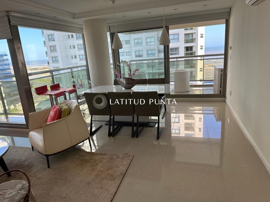 Apartamento con 2 dormitorios en suite