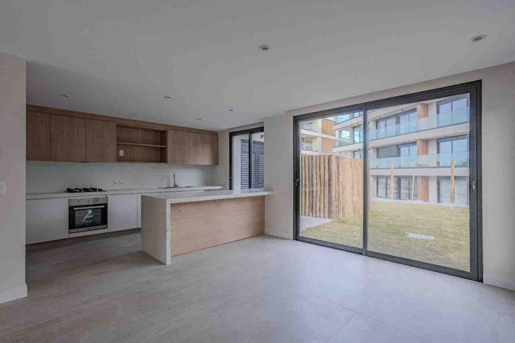 VENTA CASA PH 4 DORMITORIOS EN BARRIO PARQUES 2