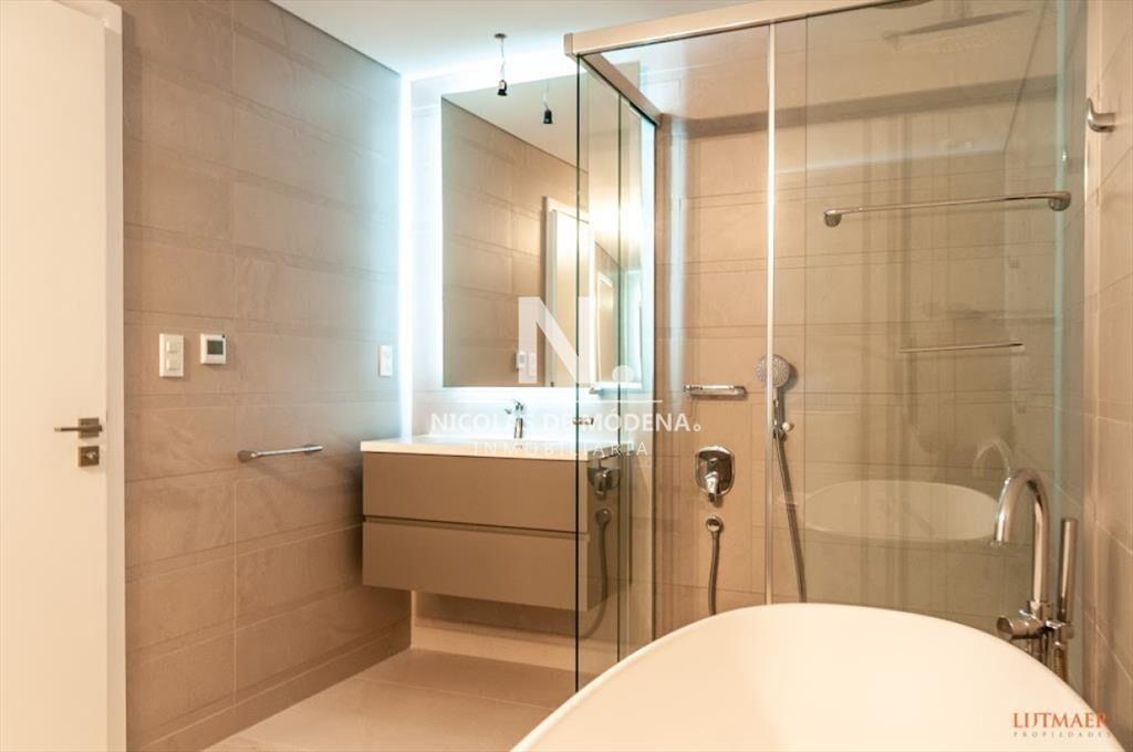 Vende apartamento de 3 dormitorios en Brava , del