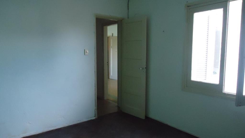 Apartamento interior, primer piso por escalera, 1 dorm, 2 p
