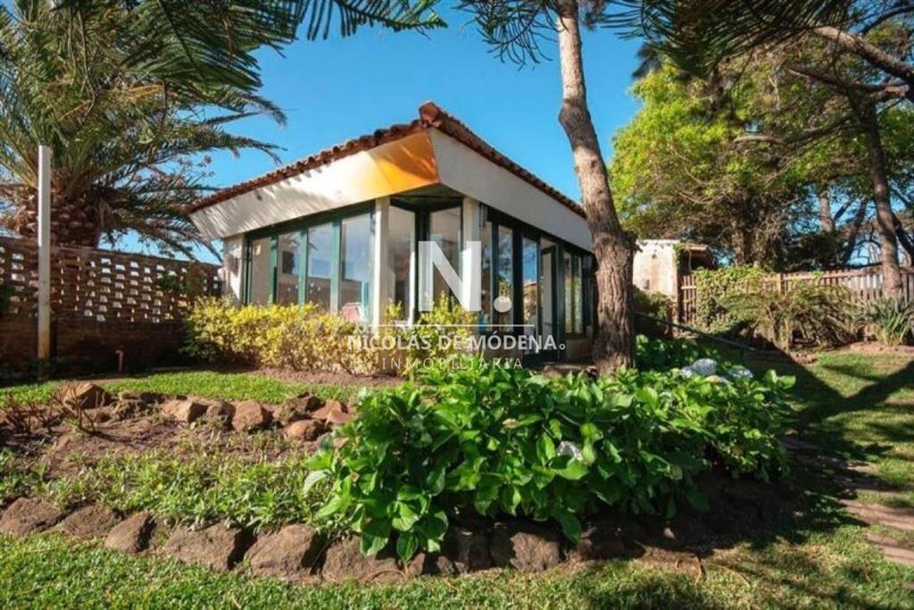 Excelente casa en venta y alquiler - Playa Mansa