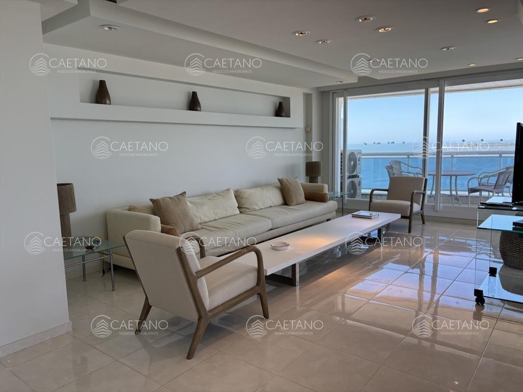venta MILLENIUM TOWER mansa frente al mar tres suites y de