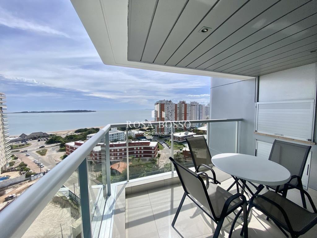 Apartamento en alquiler Playa Mansa 2 dormitorios MIAMI BOO