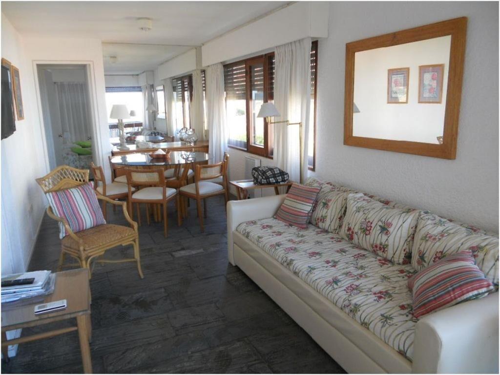 Apartamento frente a playa brava