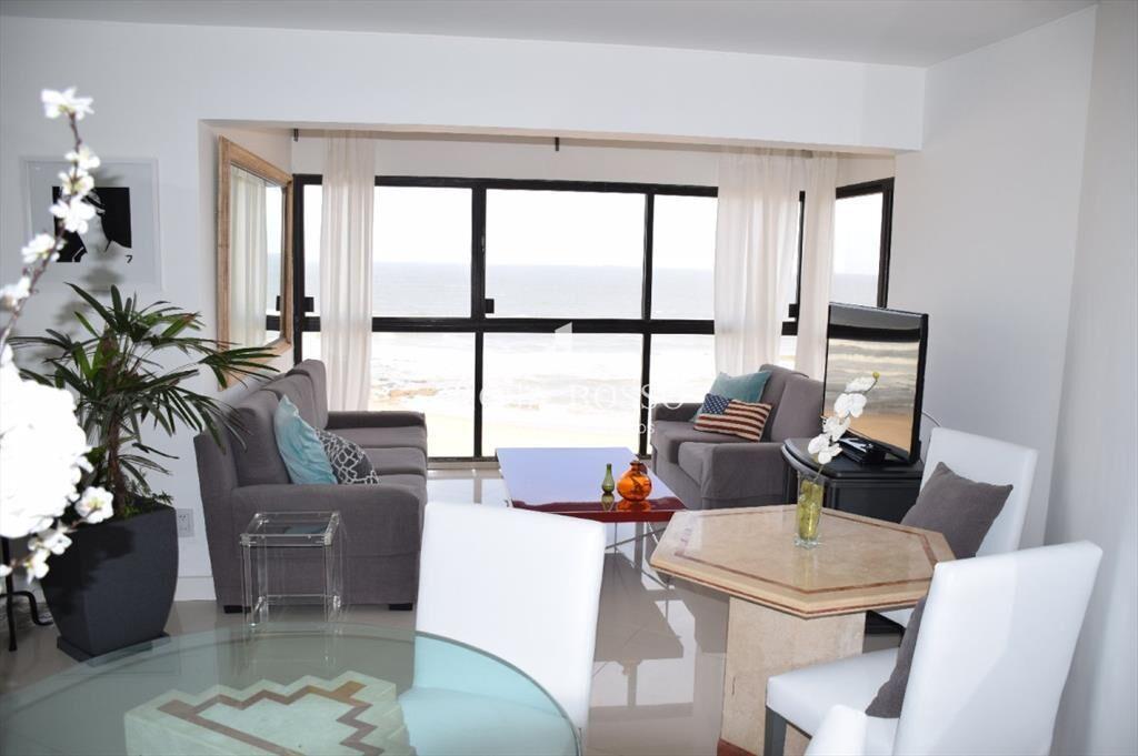 Apartamento en Brava, a pasitos del mar.