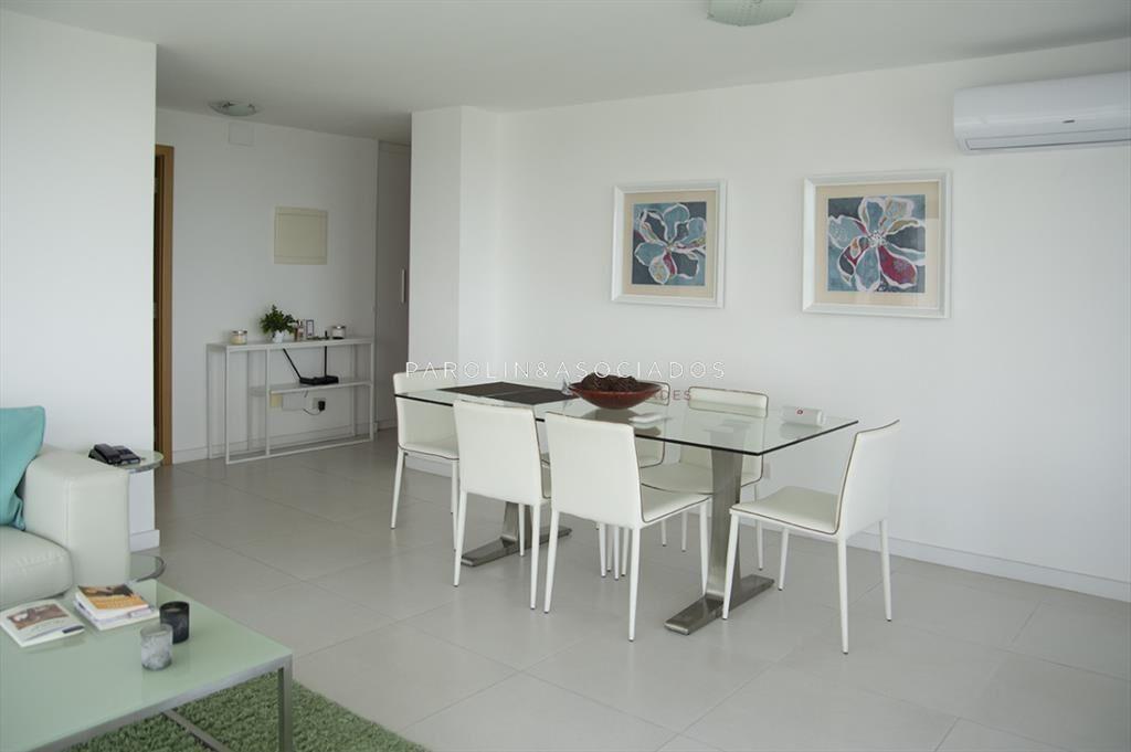 Hermoso apartamento en venta en torre Bellagio,