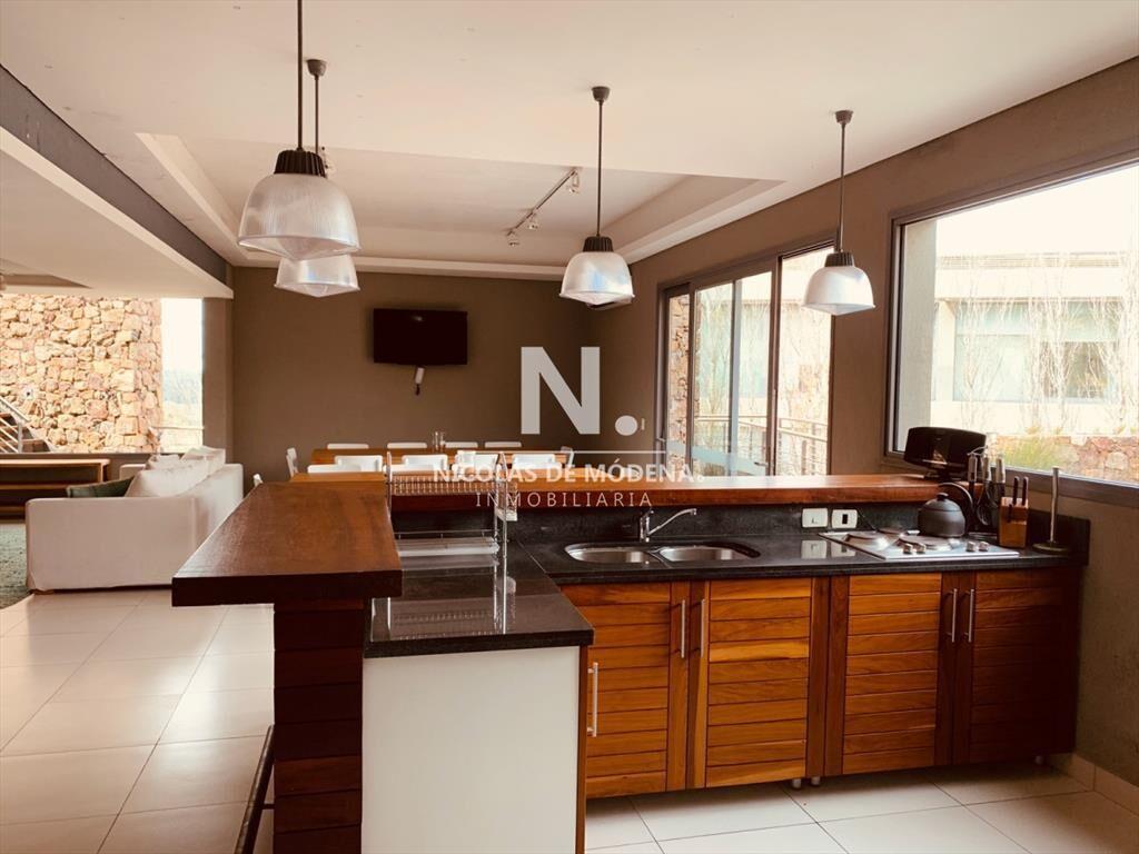 Hermoso Departamento en venta, Punta Ballena.