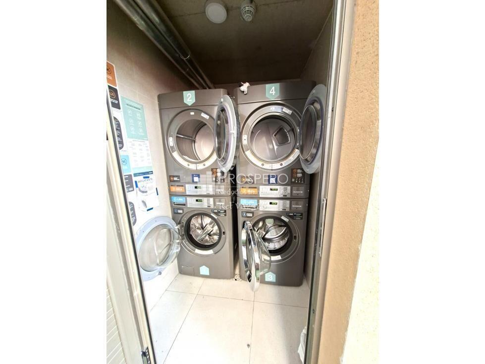 VA2326 Venta Apto Monoambiente Pocitos Nuevo c/ Balcón