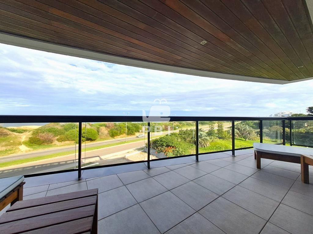 Apartamento frente al mar 2 dormitorios mas  - -