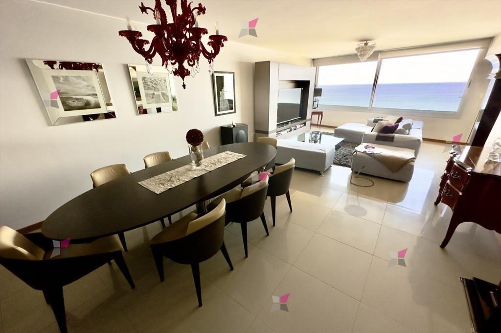 Apartamento de 3 dormitorios en torre de categoría - Prime