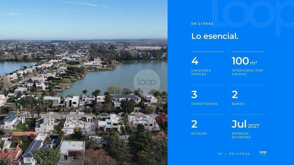 Casa dúplex a estrenar · 3 dormitorios, jardín y parrillero