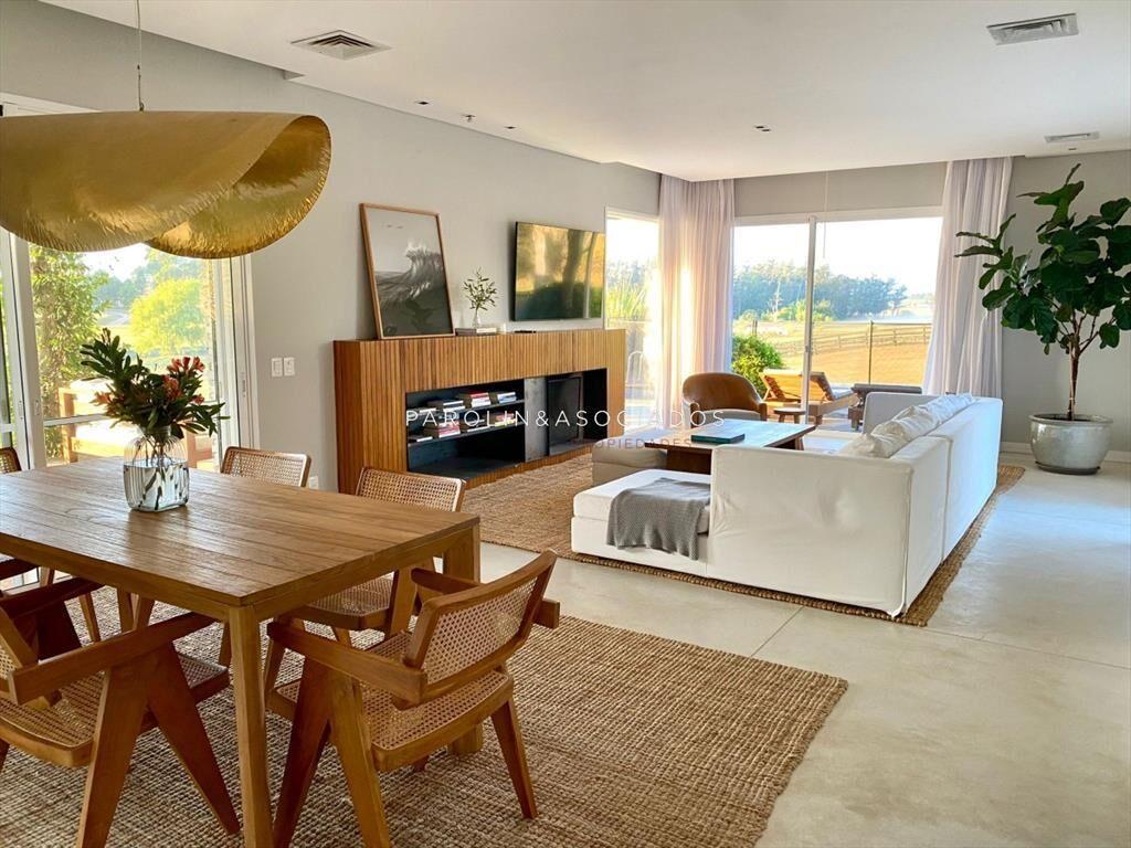 Casa de 4 dormitorios en venta en El Quijote, del