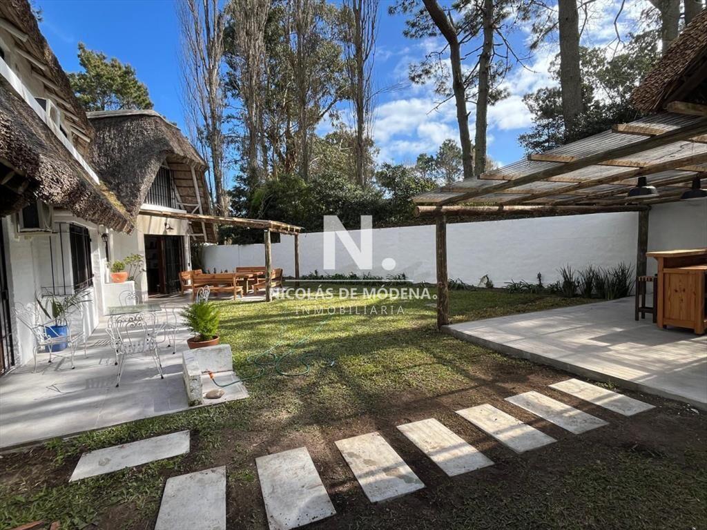 Casa de 3 dormitorios en playa brava, Punta del Este