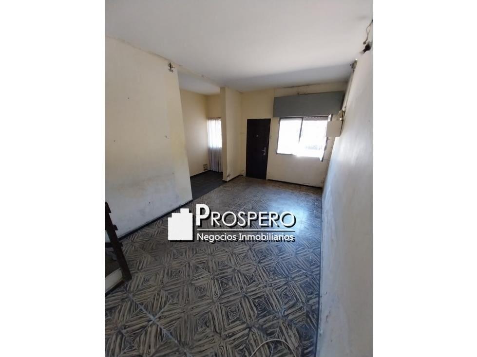AL1809 Venta Dos Casas en un padron Reducto