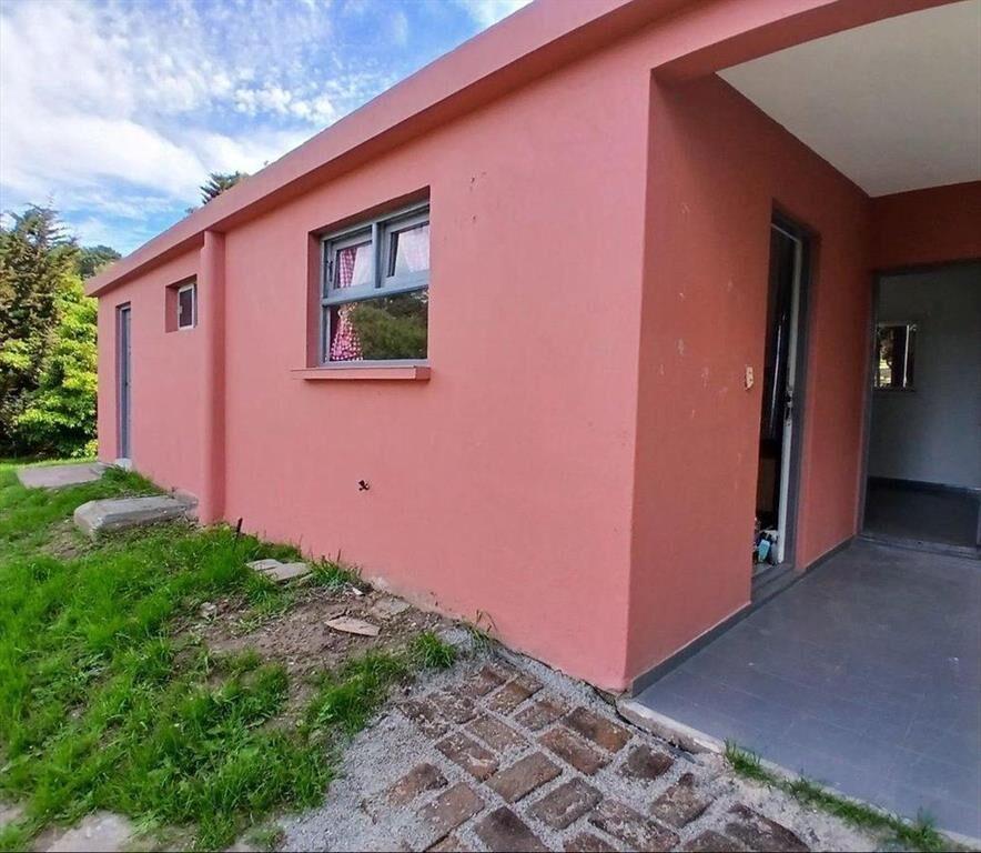 Venta de casa, con gran terreno.