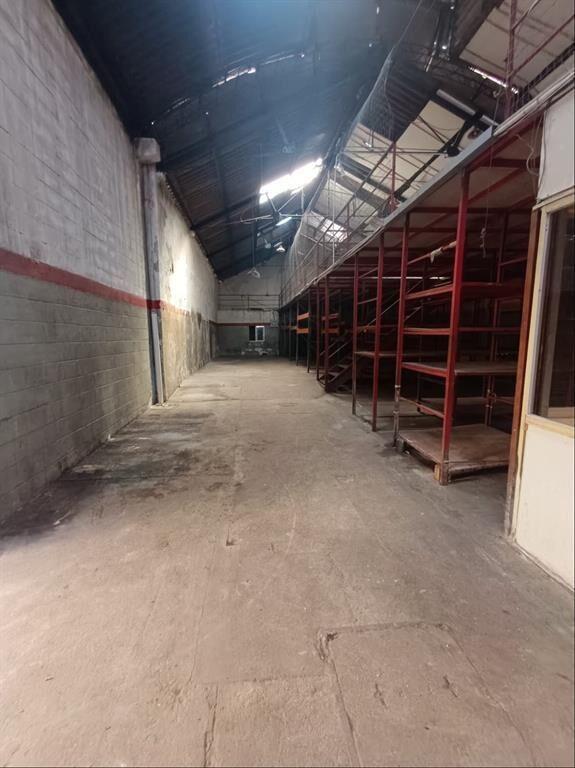 Alquiler local comercial 500m2 en Jacinto Vera