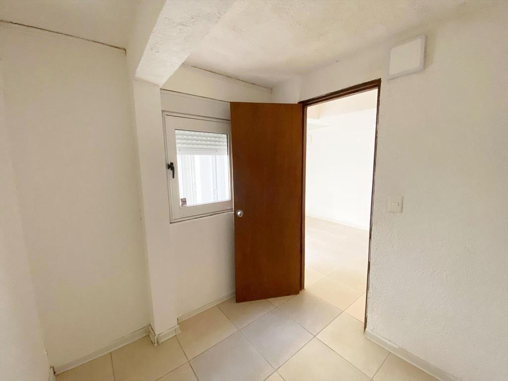 Venta de Apartamento dos dormitorios Aguada - Con renta 7%