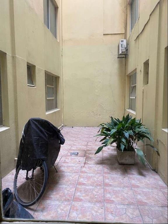 Ciudad vieja venta oficina 2 privados baño luminosa con ren