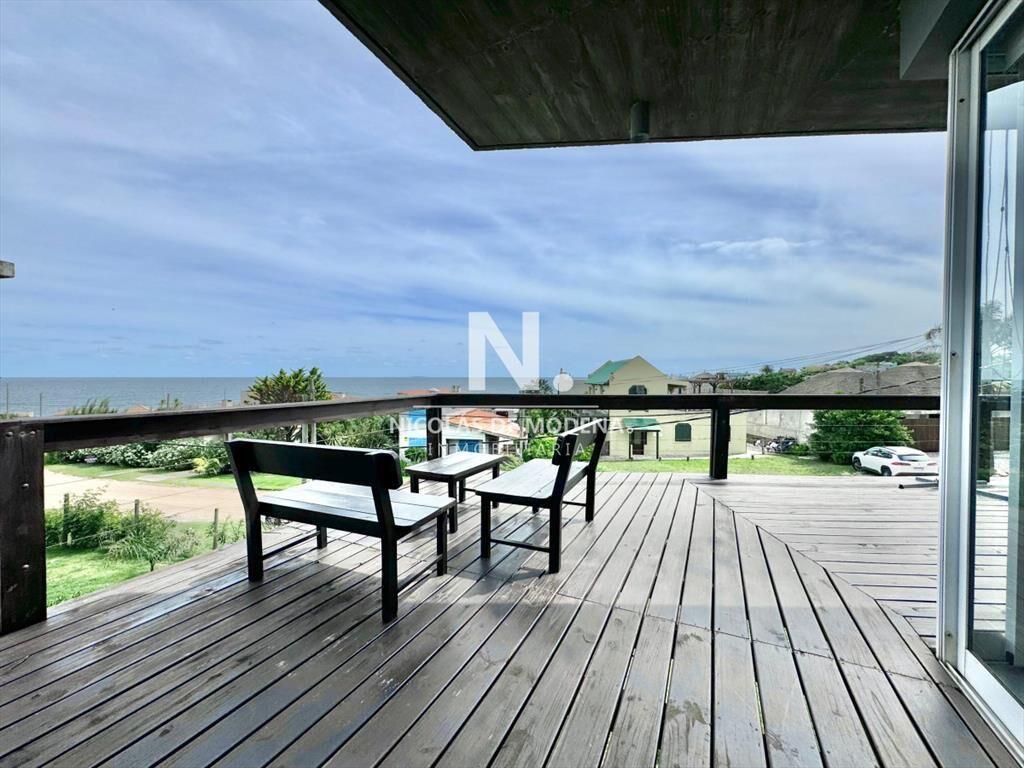 Excelente casa en Manantiales