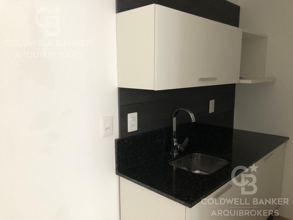 Venta oficina con renta en Pocitos Nuevo - 305