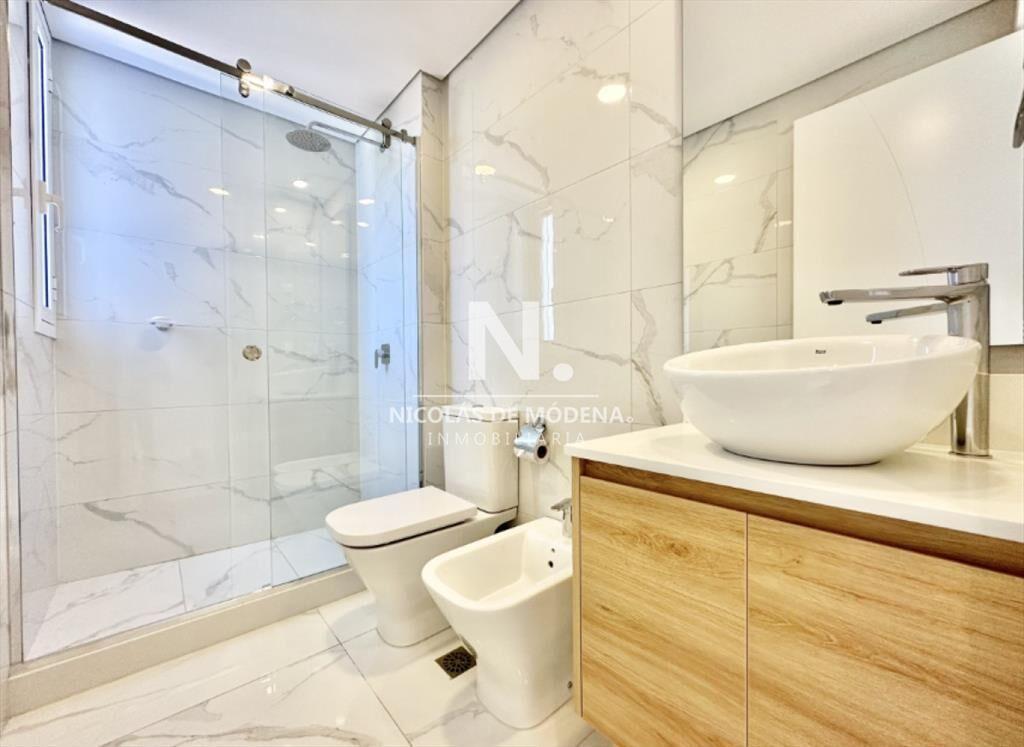 Apartamento en Mansa - Punta del Este en venta de 2 dormito