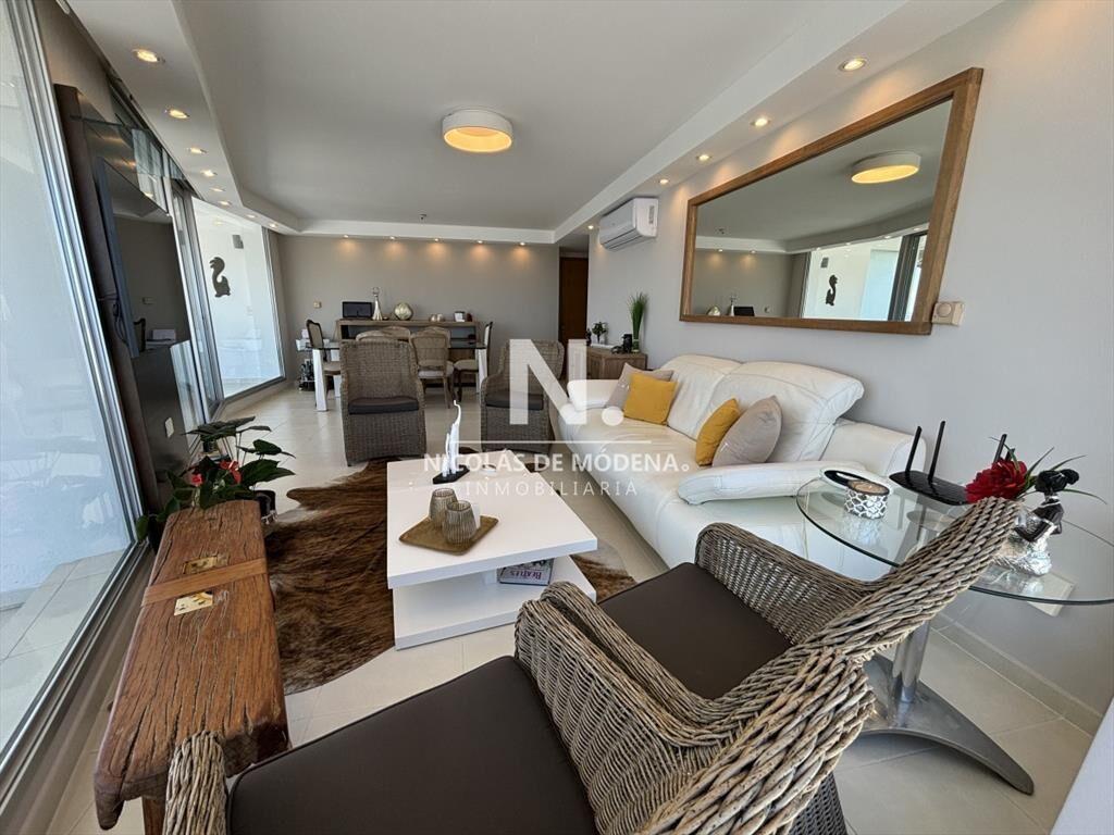 Vende apartamento con vista espectacular de 3 en