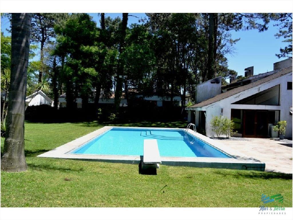 Casa en venta. Zona Cantegril. Punta del este.