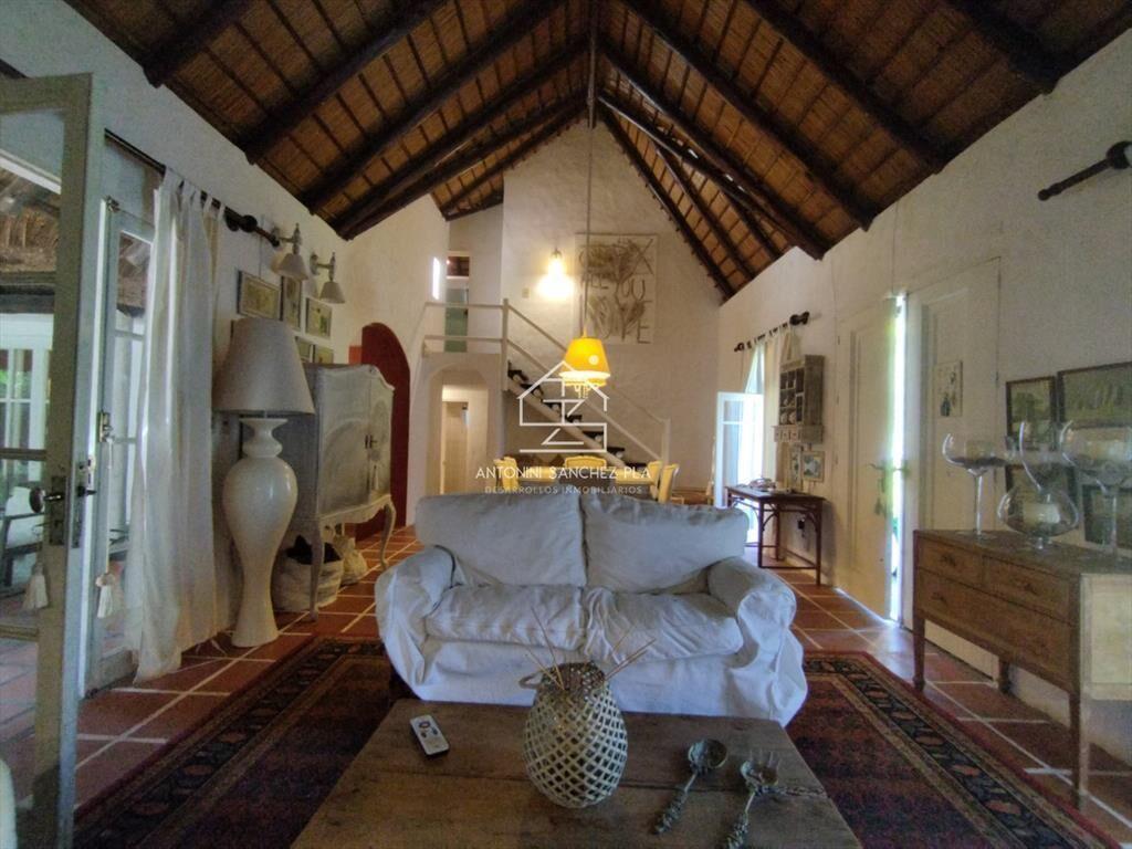 Casa en alquiler con piscina en Pinares