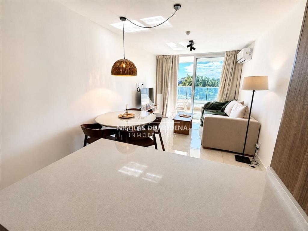 Alquila excelente apartamento de 1 dormitorio en Brava - Pu