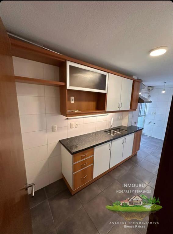 Se alquila apartamento en zona Punta Carretas