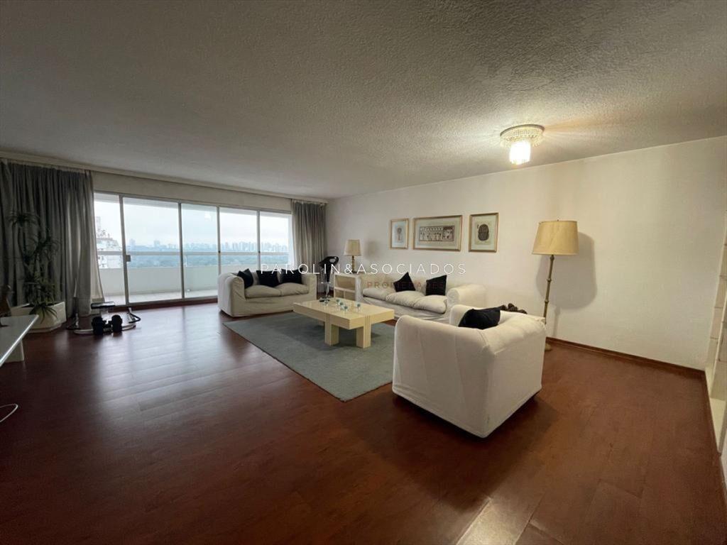 Apartamento en venta de 3 dormitorios en torre