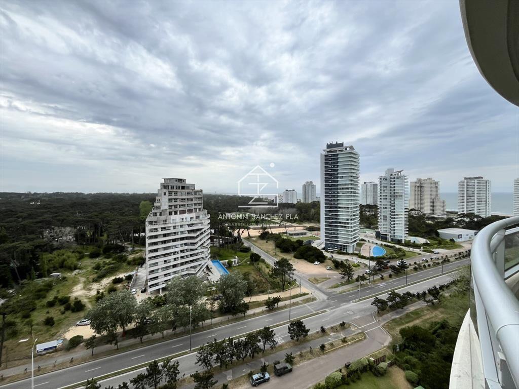 Piso alto 2 dormitorios con 1 baño en ocean