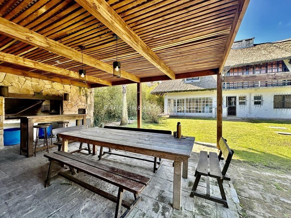 Casa en venta en Pinares, Punta del Este.
