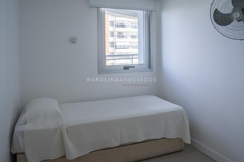 Apartamento en venta de 3 dormitorios en Forest Tower , Pun