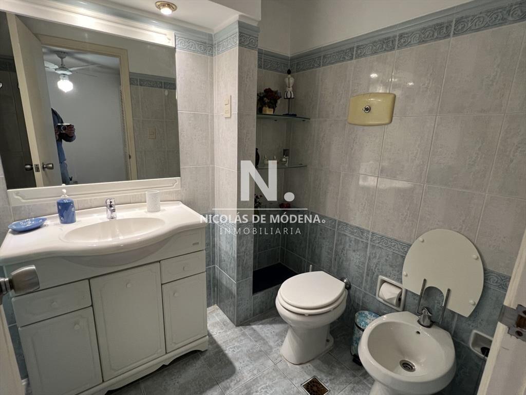 Departamento de 2 dormitorios en venta frente al