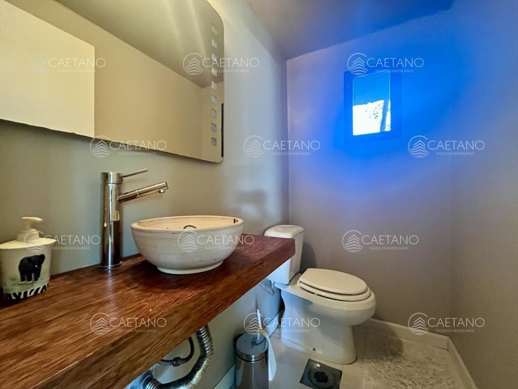Venta casa 5 dormitorios. Playa brava, Punta del