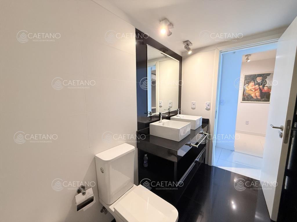 Venta apartamento 3 dormitorios - Playa Mansa,