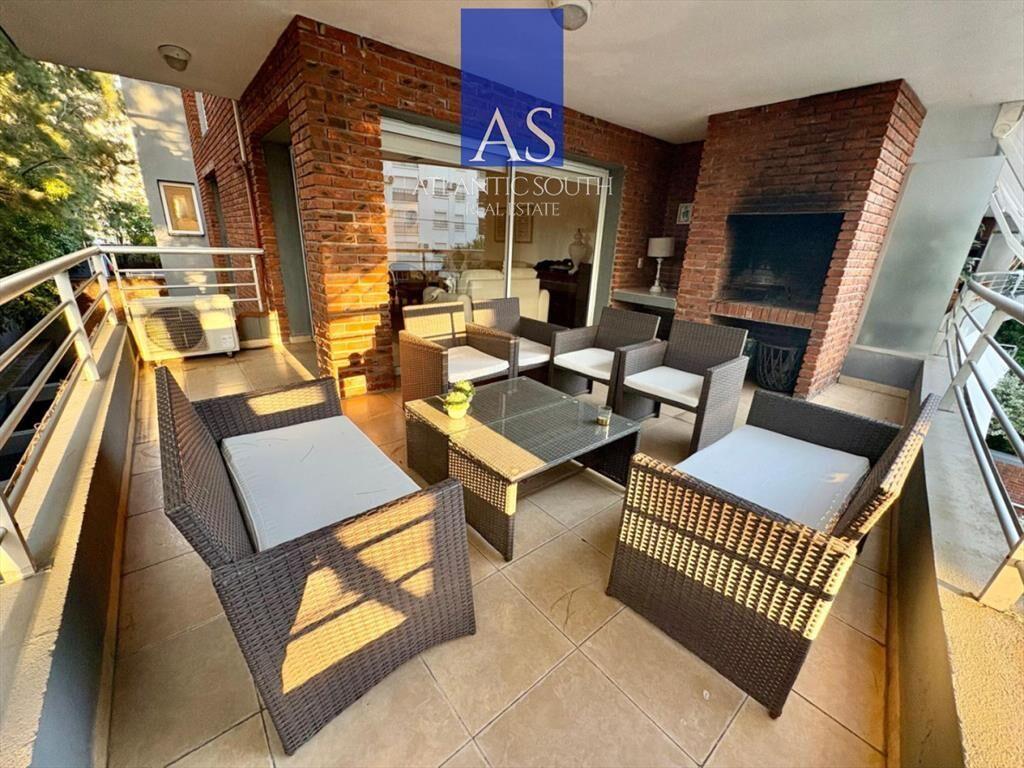 Apartamento moderno 2 dormitorios con parrillero
