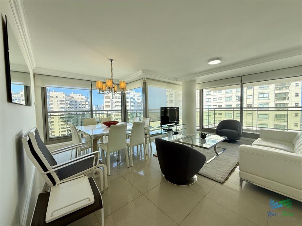 En venta apartamento 2 dormitorios en Imperiale,