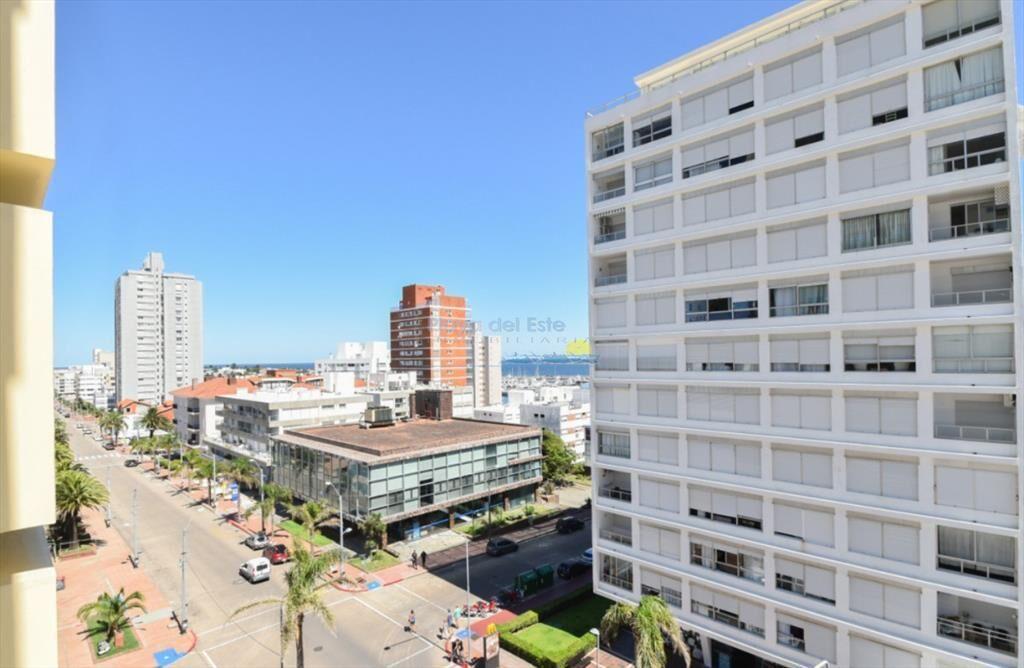Apartamento en venta de 2 dormitorios . Reciclado