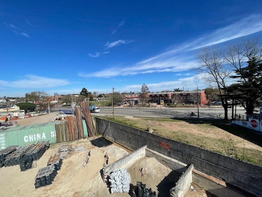 Venta terreno en Sayago