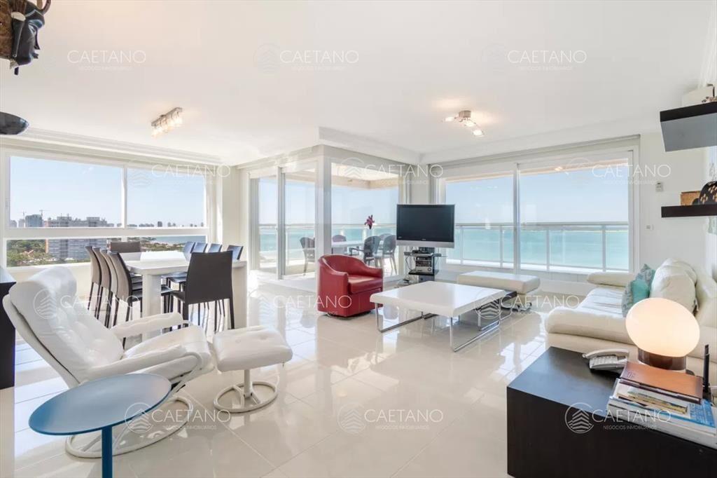 Venta apartamento 3 dormitorios en playa mansa