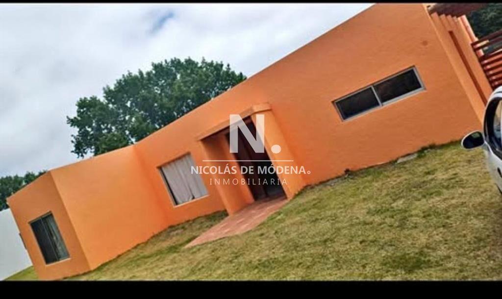 En venta casa de 3 dormitorios, con piscina y en