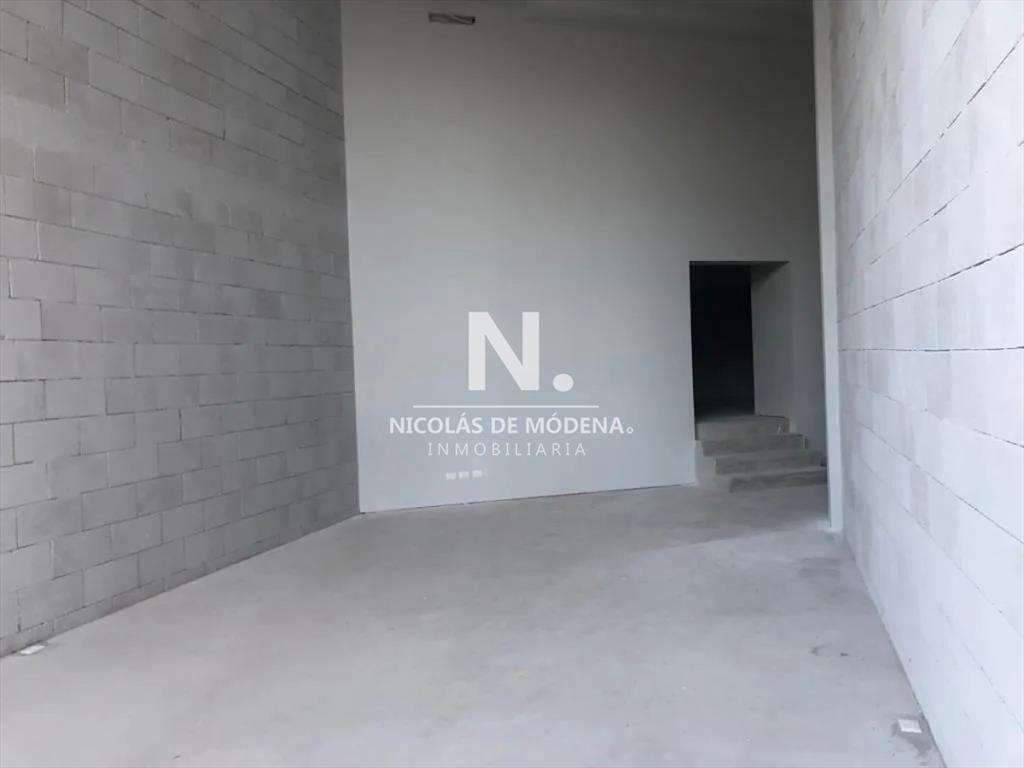 En venta local en edificio Ocean Drive Country,