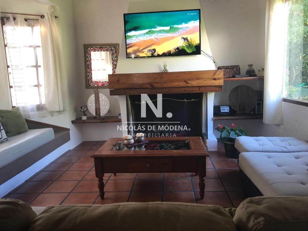 Casa en zona tranquila, ideal para veranear!