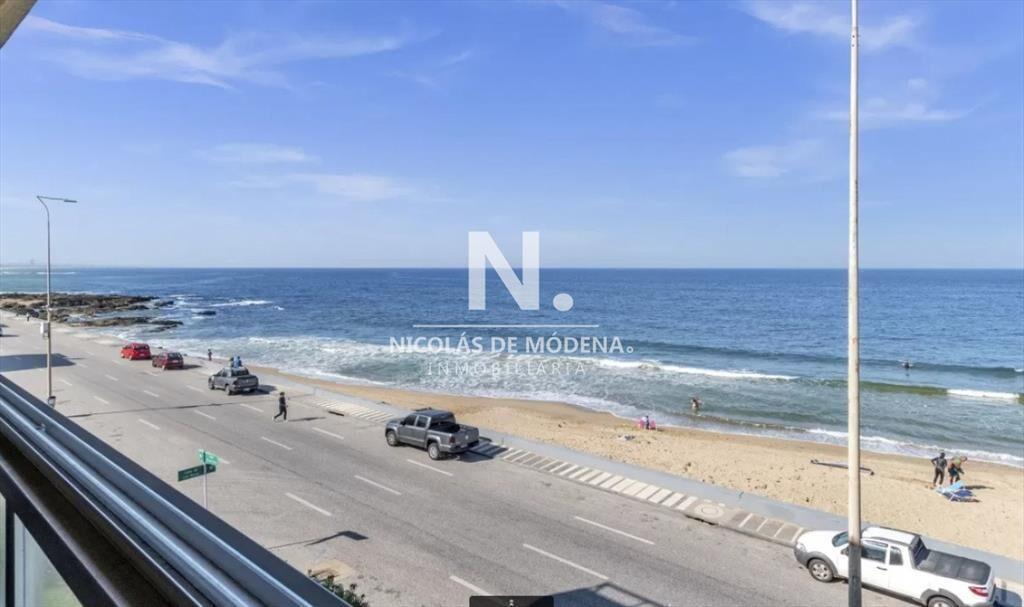 Apartamento en venta de 3 dormitorios en Punta