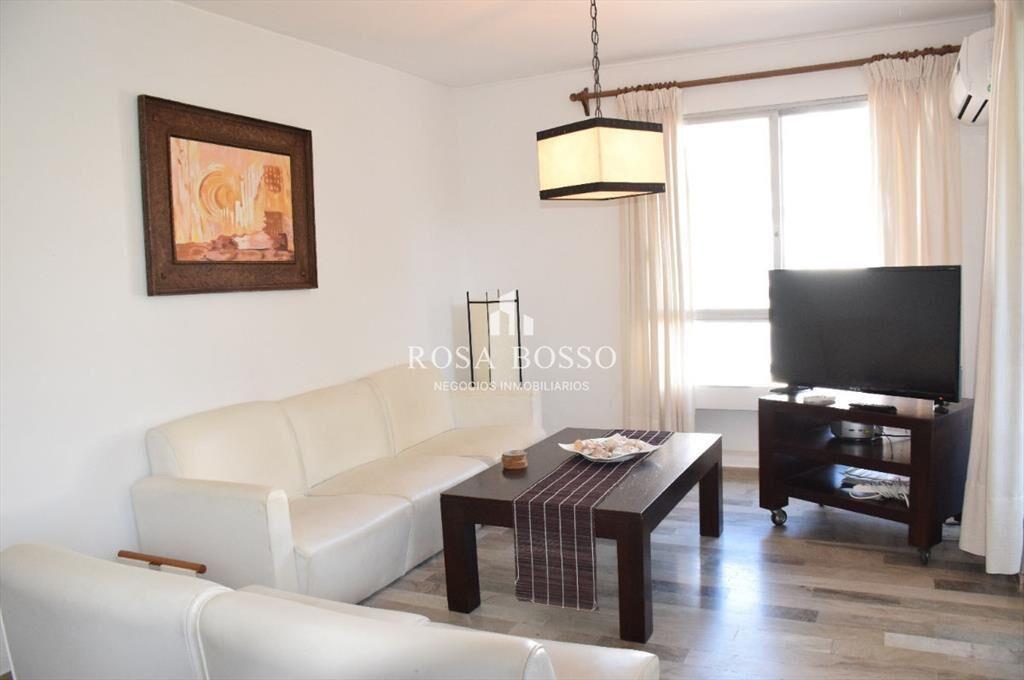 Apartamento en Peninsula, 3 dormitorios *