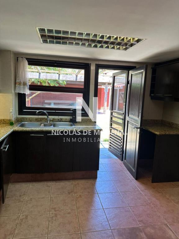 OPORTUNIDAD EN BARRIO CANTEGRIL . VENDO CASA DE 3